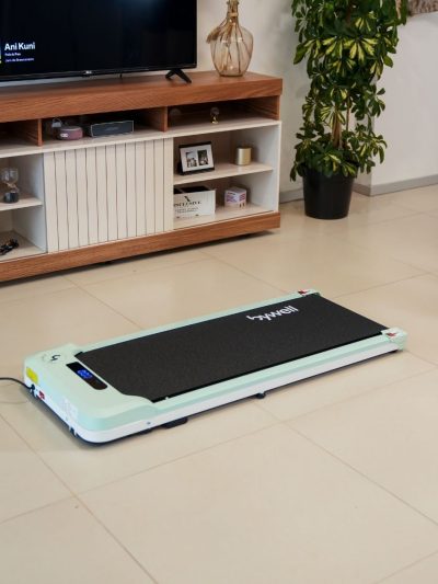 Caminadora Compacta Bywell 6km/hr con Control Remoto