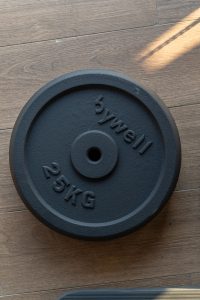 Disco de peso con recubrimiento de polvo negro de 25kg