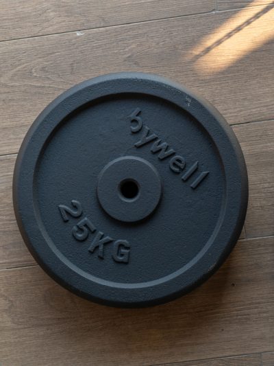 Disco de peso con recubrimiento de polvo negro de 25kg