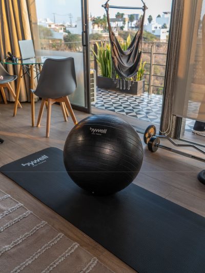 Pelota De Yoga Con Bomba Alta Calidad 65cm Bywell Negro